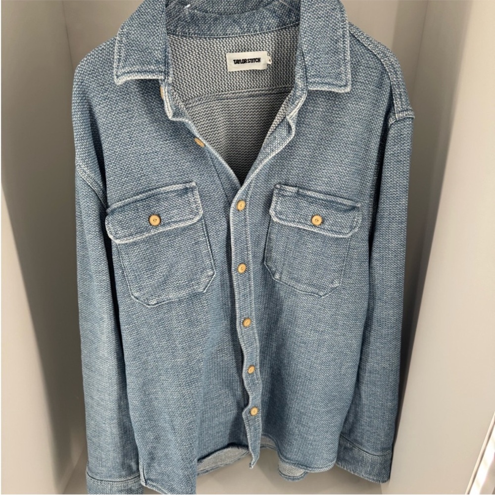 Taylor Stitch Blue Lightweight Shirt Jacket
Men's 42